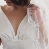 Soft drop veil with narrow lace edge & crystal droplets | ISADORA