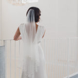 Soft drop veil with narrow lace edge & crystal droplets | ISADORA