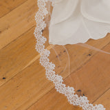 ISABELLA | Soft single tier veil with corded lace edge