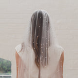 CATRINE | Single tier veil with pearls