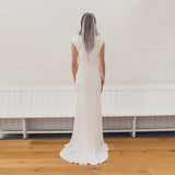 INES | Ultra sheer veil with pearls