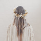 CATHARINA | Soft mantilla veil with Chantilly lace edge