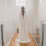CATHARINA | Soft mantilla veil with Chantilly lace edge