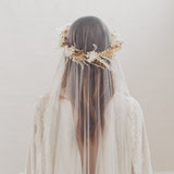 CATHARINA | Soft mantilla veil with Chantilly lace edge