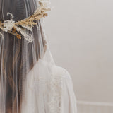 CATHARINA | Soft mantilla veil with Chantilly lace edge