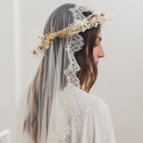 CATHARINA | Soft mantilla veil with Chantilly lace edge