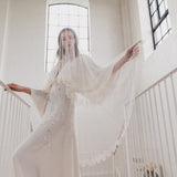 MELODY | Soft drop veil with Chantilly lace edge