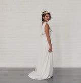 LOYALTY | Soft tulle draped veil (shallow drape)