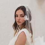 LILA | Single tier veil with 3D flowers