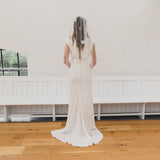 LILA | Single tier veil with 3D flowers