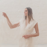 LUNA | Soft drop veil with Chantilly lace edge