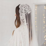 DAWN | Soft mantilla veil with beaded Chantilly lace