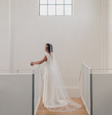 FLORA | Mantilla veil with narrow beaded lace edge