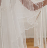 MIA | Dotted drop veil with narrow lace edge