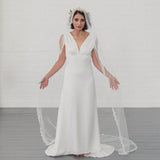 WILLOW | Soft single tier veil with leaf lace edge