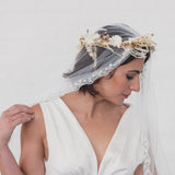 WILLOW | Soft single tier veil with leaf lace edge