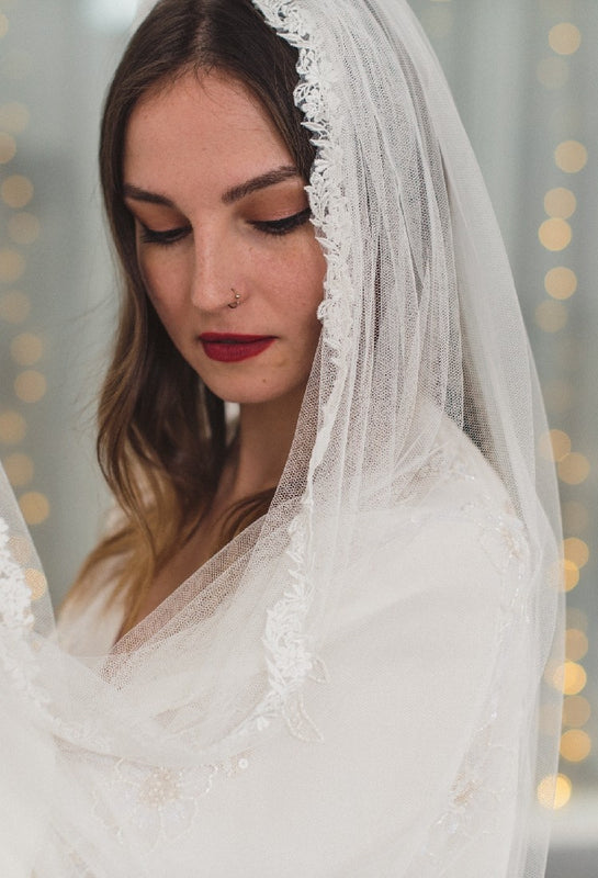 Lace wedding veil, lace edged veil, lace trim bridal veil