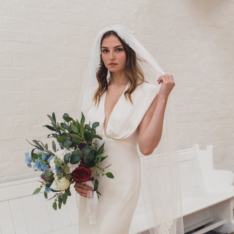 ISABELLA | Soft single tier veil with corded lace edge