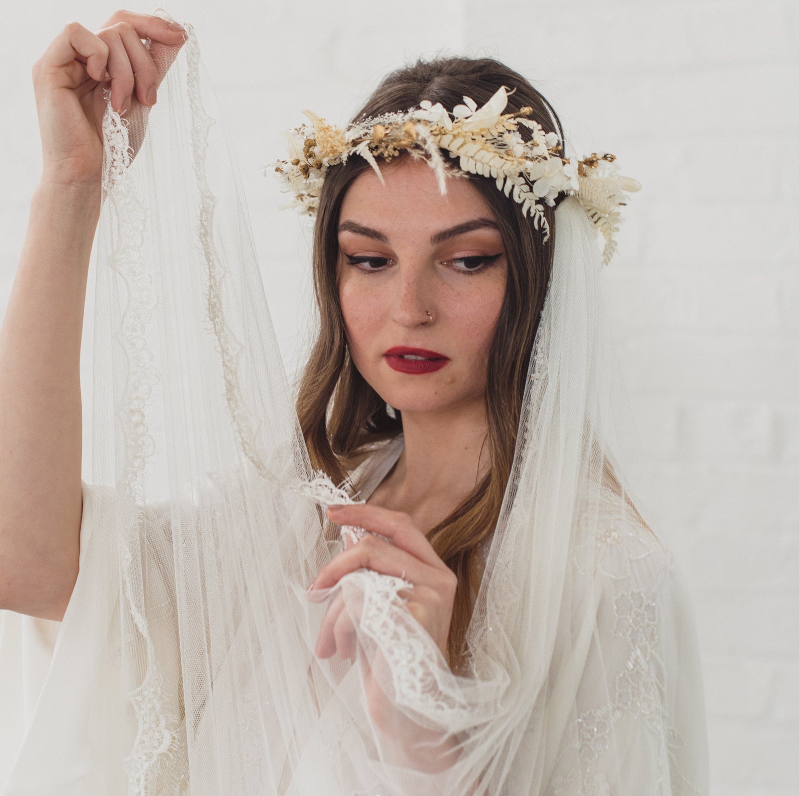 最安値 theredthread veil bare tops Simple Single Tier Veil - Sash and Veil | Artisan Veil Maker
