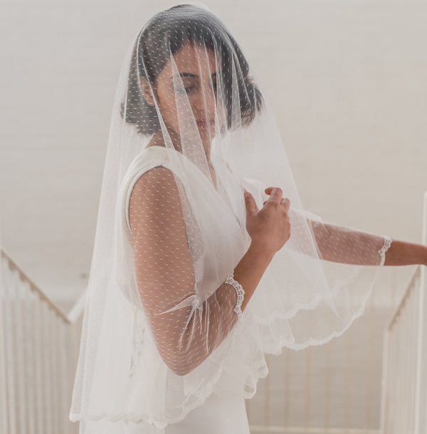MIA | Dotted drop veil with narrow lace edge