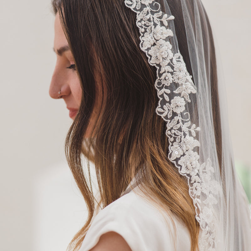 ADRIANNA | Soft mantilla veil with floral beaded lace edge